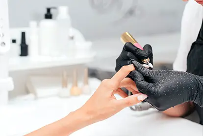 Profesyonel protez tırnak uygulaması - Dream Moon Beauty